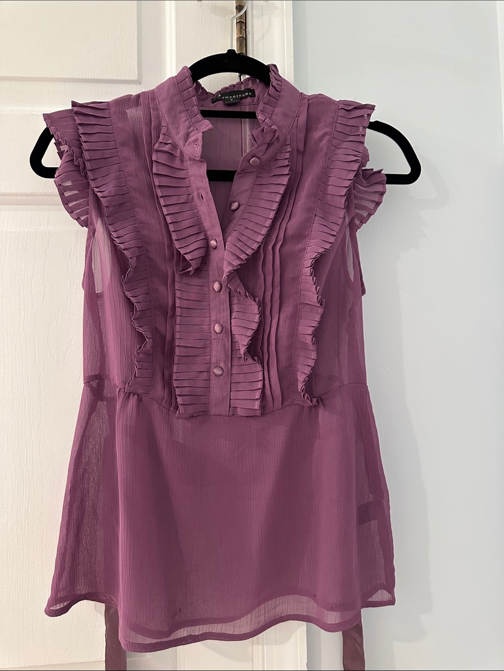 Forever 21 Pleated Ruffle Sleeveless Blouse - Mauve New Without Tags